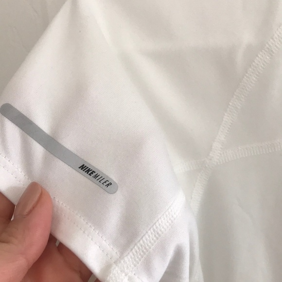 Nike top - Picture 6 of 7